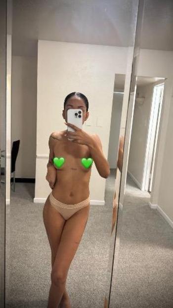 Kika, 28  female escort, College Station