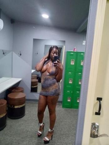 Bentlee , 33  female escort, College Station