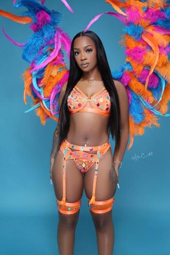 Yuriii, 27  female escort, College Station