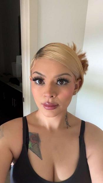 Camille K, 21  female escort, College Station