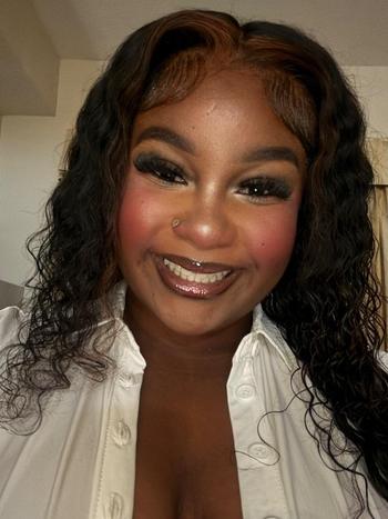 Cakes , 23  female escort, College Station