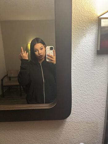 Sarah, 21  female escort, College Station